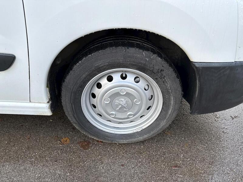 Peugeot Blue Hdi S 2.0 6dr Panel Van Manual Diesel Panel Van Manual Diesel