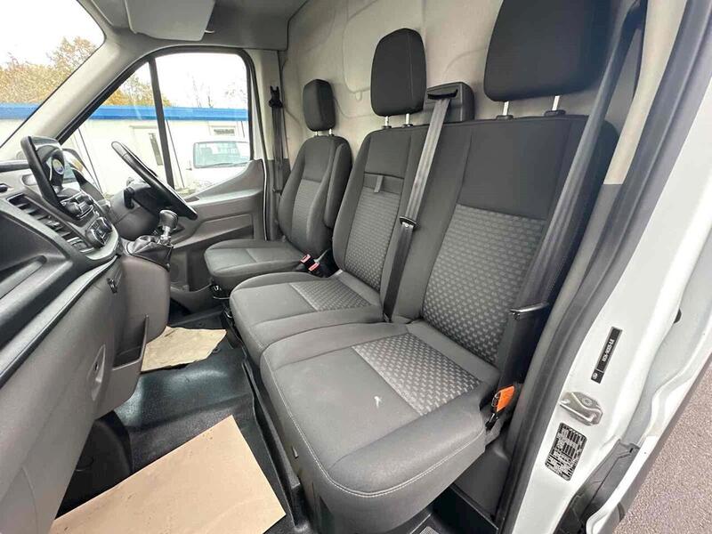 Ford 350 EcoBlue Trend Panel Van 2.0 Manual Diesel