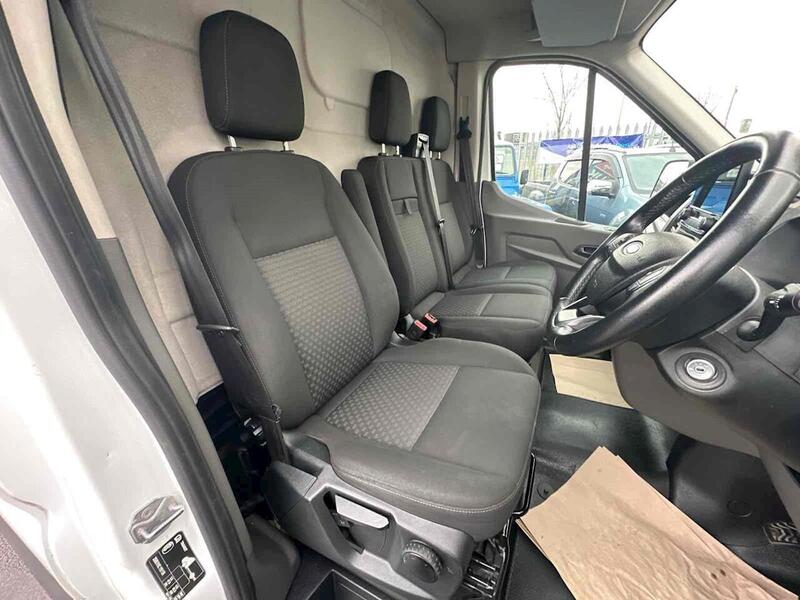 Ford 350 EcoBlue Trend Panel Van 2.0 Manual Diesel