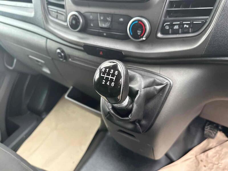 Ford 350 EcoBlue Trend Panel Van 2.0 Manual Diesel
