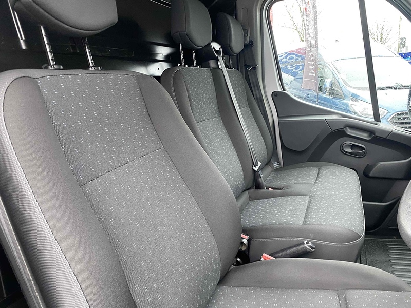 Vauxhall 2.3 CDTi 3500 BiTurbo Edition Panel Van 5dr Diesel Manual FWD L3 H2 Euro 6 (135 ps)