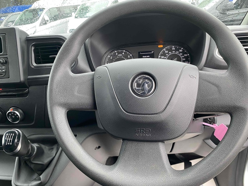 Vauxhall 2.3 CDTi 3500 BiTurbo Edition Panel Van 5dr Diesel Manual FWD L3 H2 Euro 6 (135 ps)