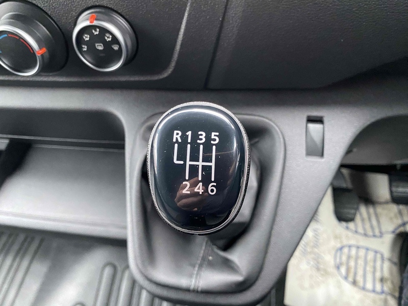 Vauxhall 2.3 CDTi 3500 BiTurbo Edition Panel Van 5dr Diesel Manual FWD L3 H2 Euro 6 (135 ps)