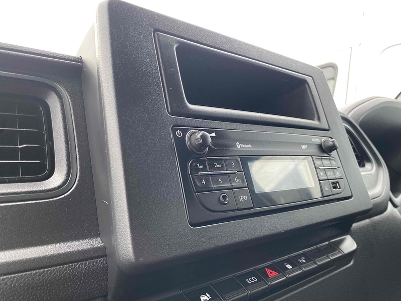 Vauxhall 2.3 CDTi 3500 BiTurbo Edition Panel Van 5dr Diesel Manual FWD L3 H2 Euro 6 (135 ps)