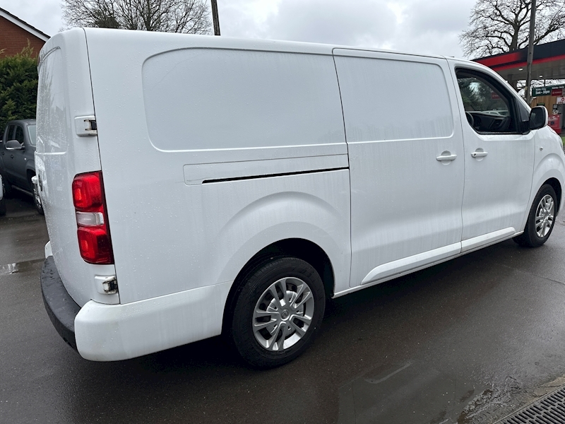 Vauxhall 1.5 Turbo D 2900 Sportive Panel Van 5dr Diesel Manual L2 H1 Euro 6 (s/s) (100 ps)