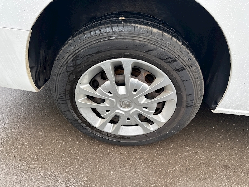 Vauxhall 1.5 Turbo D 2900 Sportive Panel Van 5dr Diesel Manual L2 H1 Euro 6 (s/s) (100 ps)