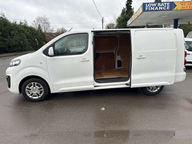 Vauxhall 1.5 Turbo D 2900 Sportive Panel Van 5dr Diesel Manual L2 H1 Euro 6 (s/s) (100 ps)