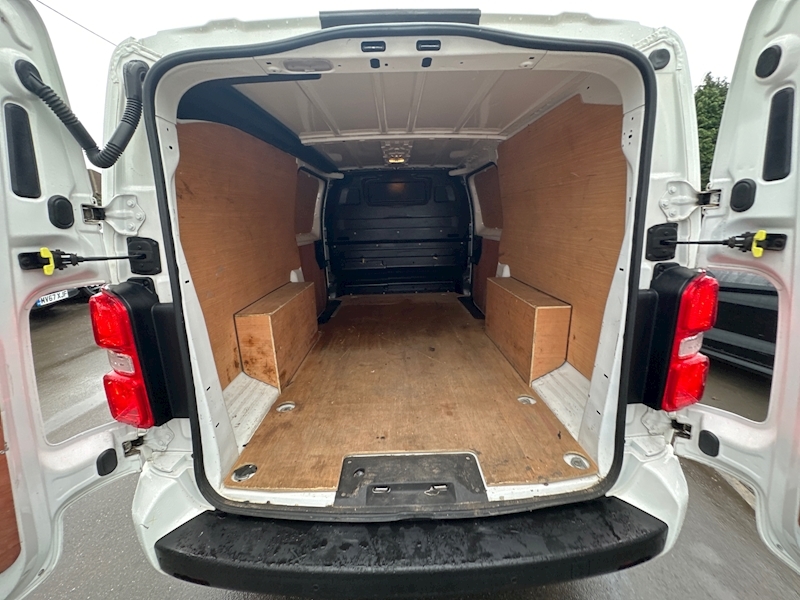 Vauxhall 1.5 Turbo D 2900 Sportive Panel Van 5dr Diesel Manual L2 H1 Euro 6 (s/s) (100 ps)