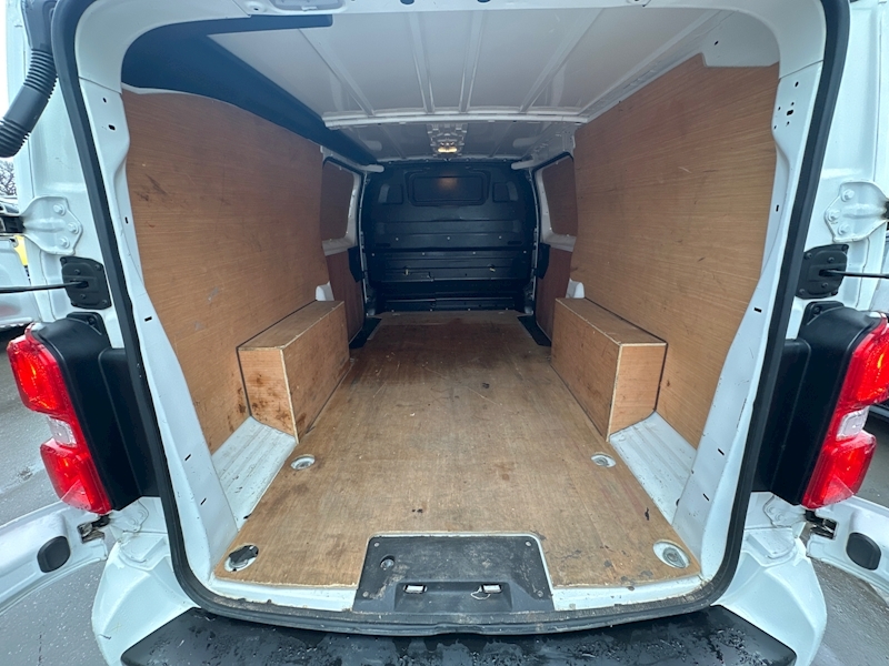 Vauxhall 1.5 Turbo D 2900 Sportive Panel Van 5dr Diesel Manual L2 H1 Euro 6 (s/s) (100 ps)