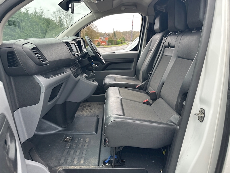 Vauxhall 1.5 Turbo D 2900 Sportive Panel Van 5dr Diesel Manual L2 H1 Euro 6 (s/s) (100 ps)