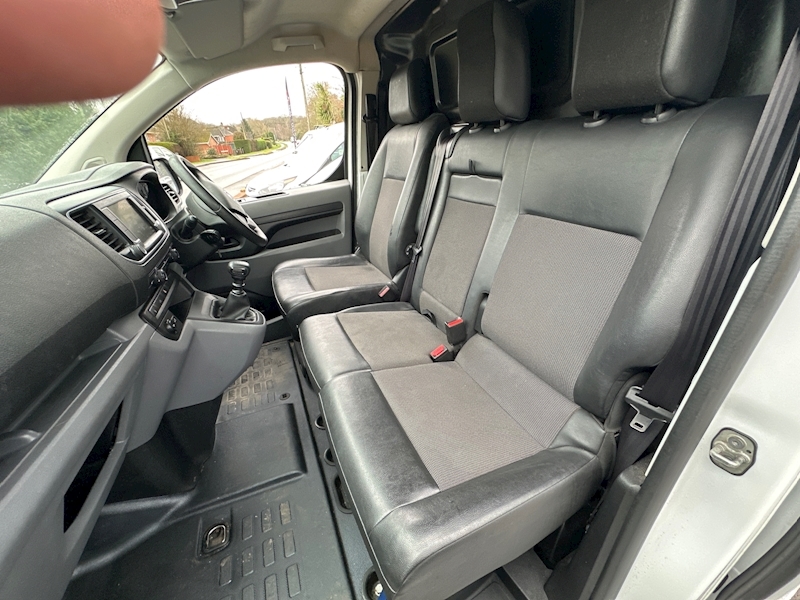 Vauxhall 1.5 Turbo D 2900 Sportive Panel Van 5dr Diesel Manual L2 H1 Euro 6 (s/s) (100 ps)