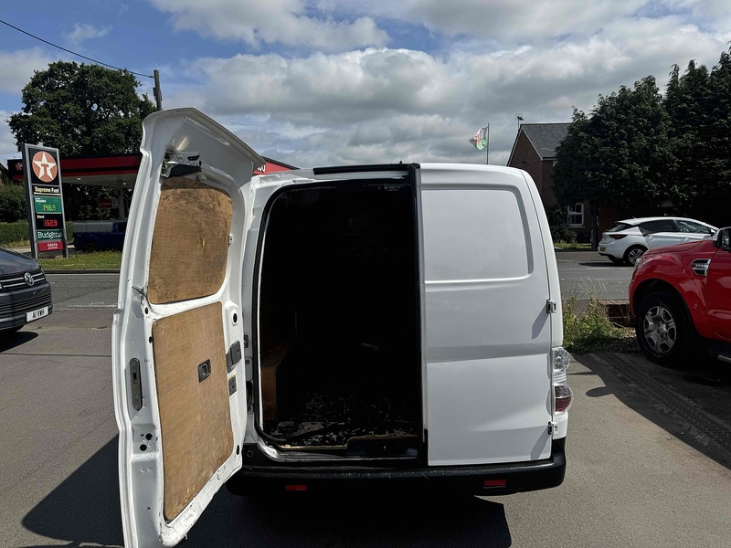 Nissan 40kWh Acenta Panel Van 5dr Electric Auto SWB (Quick Charge) (109 ps)