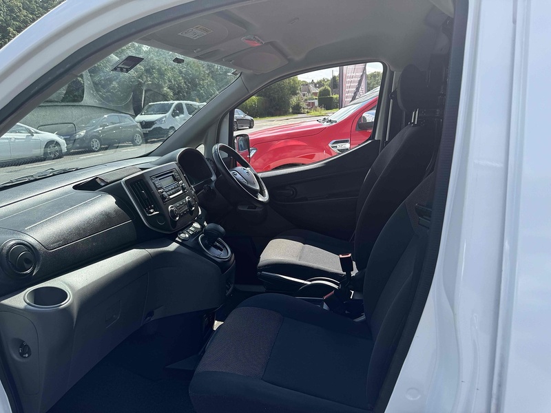 Nissan 40kWh Acenta Panel Van 5dr Electric Auto SWB (Quick Charge) (109 ps)