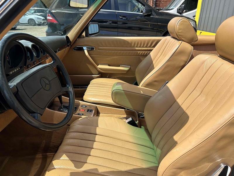 Mercedes-Benz SL 560 5.5 Convertible Petrol