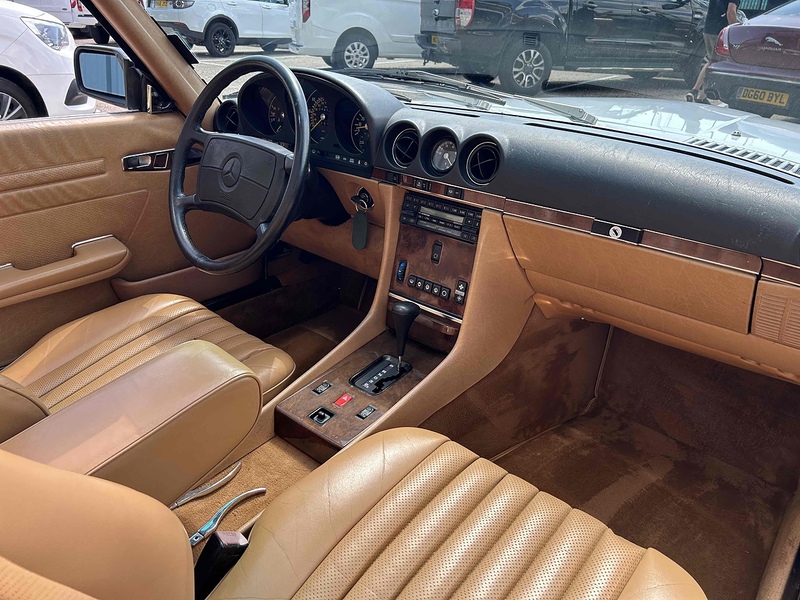 Mercedes-Benz SL 560 5.5 Convertible Petrol