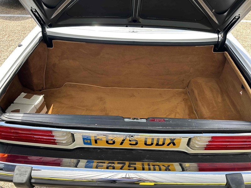 Mercedes-Benz SL 560 5.5 Convertible Petrol