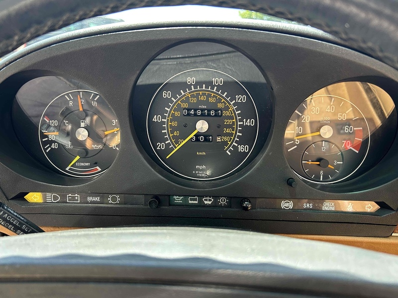 Mercedes-Benz SL 560 5.5 Convertible Petrol