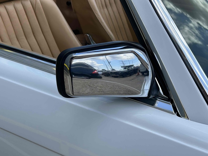 Mercedes-Benz SL 560 5.5 Convertible Petrol