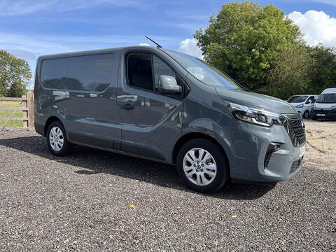 Nissan Primastar dCi 30 Tekna+ - U3844