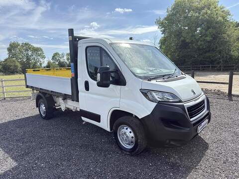 Peugeot Boxer CATERING HORSEBOX TRAILOR