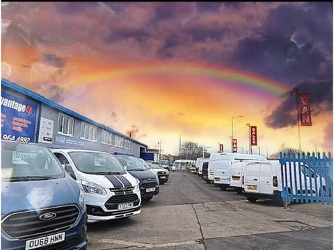 Ford Transit Custom 2.3 dCi 35 Business Tipper 2dr Diesel Manual RWD MWB Euro 6 (TRW) (130 ps)