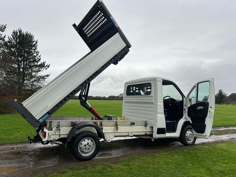 Peugeot Boxer L2 2.2 BlueHDi 35 Enterprise Panel Van 5dr Diesel Manual L3 High Roof Euro 6 (s/s) (140 ps)