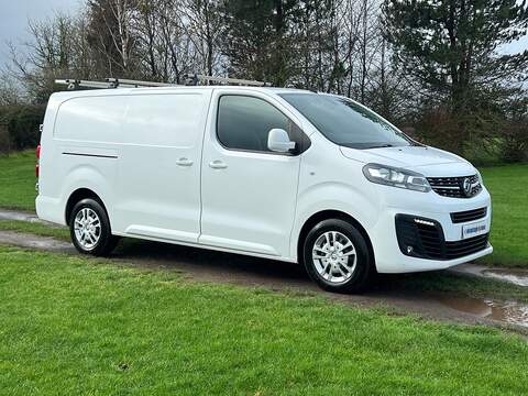 Vauxhall Vivaro Turbo D 2900 Sportive - U4026