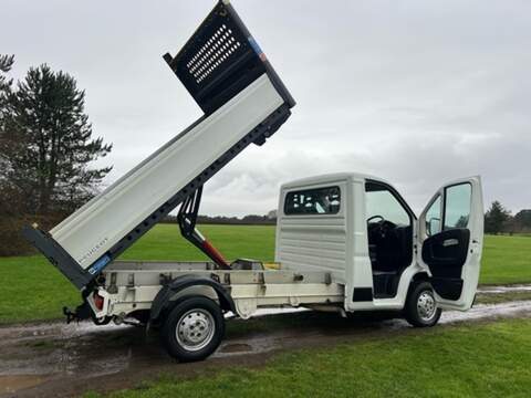 Peugeot Boxer L2 Single Cab Tipper 140ps AIR CON - U4069