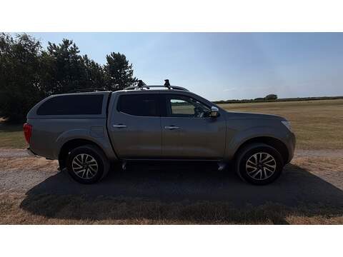 Nissan Navara dCi Tekna Double Cab 4x4 Pick Up Truck - U4135