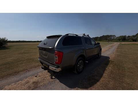 Nissan Navara dCi Tekna Double Cab 4x4 Pick Up Truck - U4135