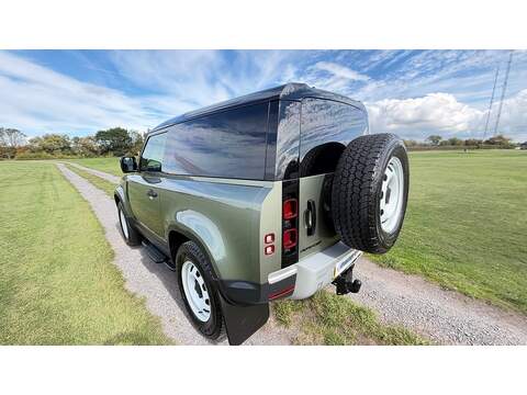 Land Rover Defender 90 D250 MHEV - U4169