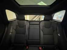 Volvo XC60 h T6 R-Design 