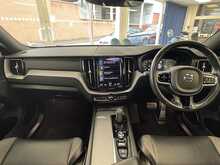 Volvo XC60 h T6 R-Design 