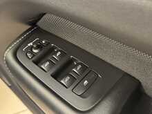 Volvo XC60 h T6 R-Design 