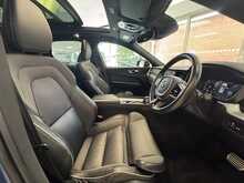 Volvo XC60 h T6 R-Design 