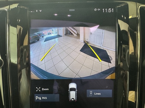 2.0h T6 Recharge 11.6kWh R-Design SUV 5dr Petrol Plug-in Hybrid Auto AWD Euro 6 (s/s) (340 ps)