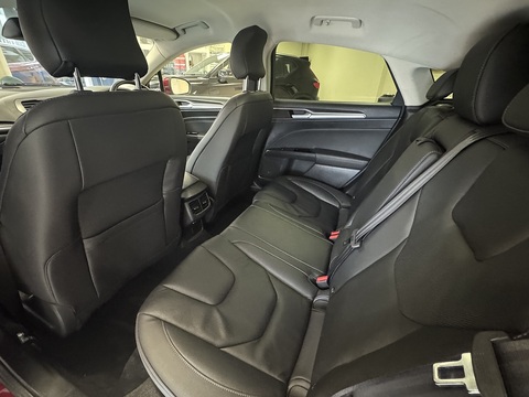 2.0T EcoBoost Titanium Hatchback 5dr Petrol Auto Euro 6 (s/s) (240 ps)