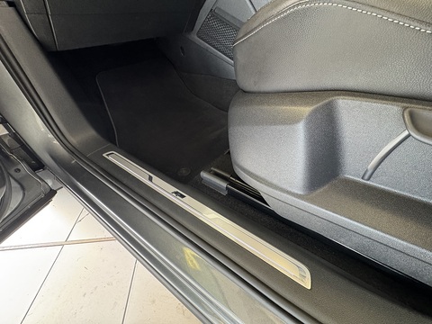 2.0 TDI R-Line Tech SUV 5dr Diesel Manual Euro 6 (s/s) (150 ps)