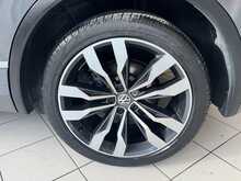 Volkswagen Tiguan TDI R-Line Tech 