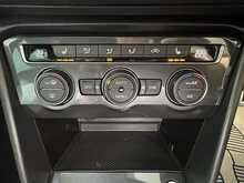 Volkswagen Tiguan TDI R-Line Tech 