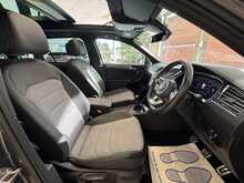 Volkswagen Tiguan TDI R-Line Tech 