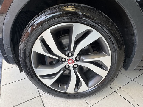 1.5 P300e 12.17kWh R-Dynamic HSE SUV 5dr Petrol Plug-in Hybrid Auto AWD Euro 6 (s/s) (309 ps)