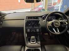 Jaguar E-PACE P300e R-Dynamic HSE 