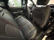 Jaguar E-PACE P300e R-Dynamic HSE 