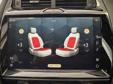 Jaguar E-PACE P300e R-Dynamic HSE 