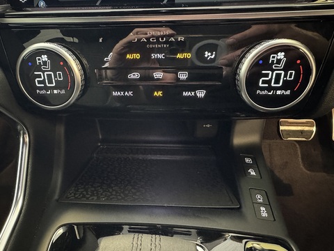 1.5 P300e 12.17kWh R-Dynamic HSE SUV 5dr Petrol Plug-in Hybrid Auto AWD Euro 6 (s/s) (309 ps)