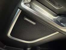 Jaguar E-PACE P300e R-Dynamic HSE 