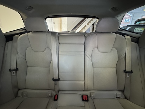 2.0 T5 Inscription SUV 5dr Petrol Auto AWD Euro 6 (s/s) (250 ps)