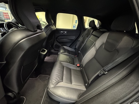 2.0 B5 MHEV R-Design SUV 5dr Petrol Hybrid Auto AWD Euro 6 (s/s) (250 ps)