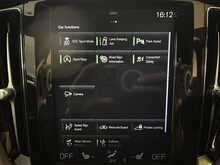 Volvo XC60 B5 MHEV R-Design 